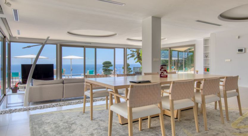 Photo of Emma on the Roc