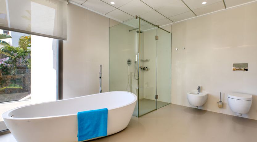 Photo of Emma on the Roc