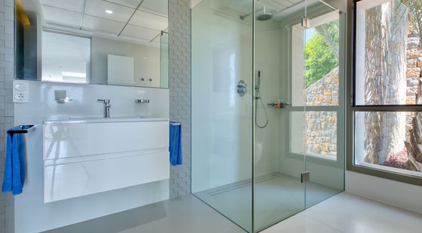 Photo of Emma on the Roc