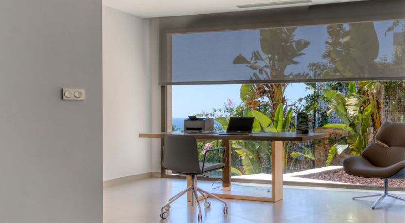 Photo of Emma on the Roc