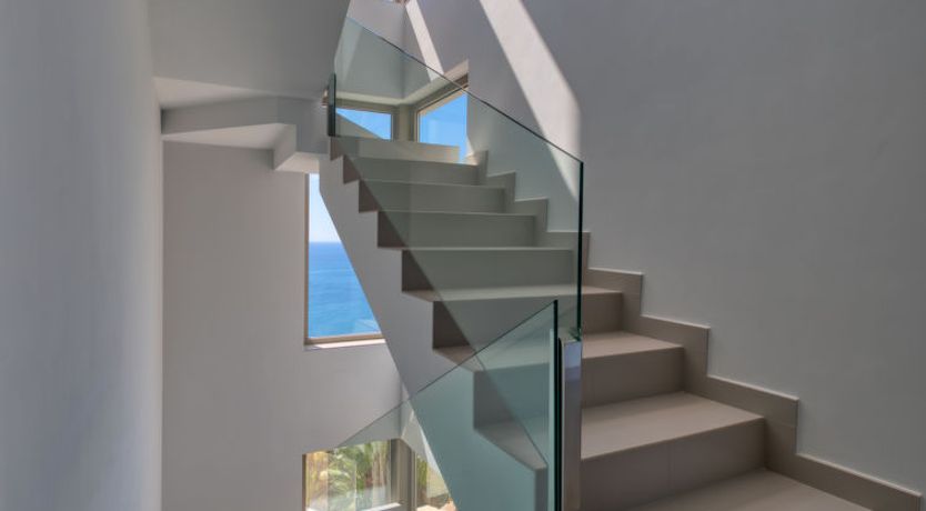 Photo of Emma on the Roc