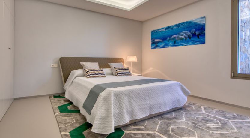 Photo of Emma on the Roc