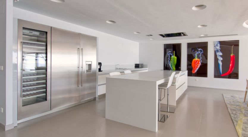 Photo of Emma on the Roc