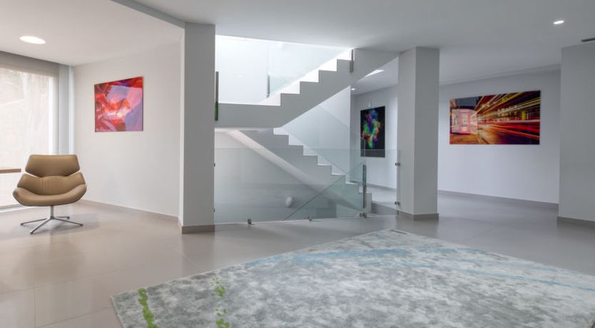 Photo of Emma on the Roc