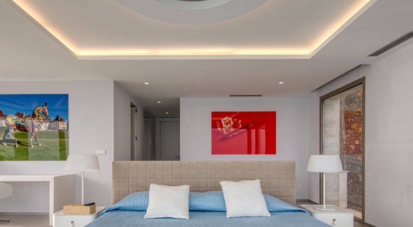 Photo of Emma on the Roc