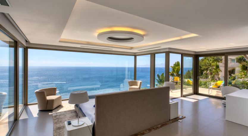 Photo of Emma on the Roc