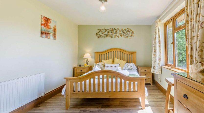 Photo of 2 Bed in South Molton