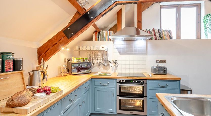 Photo of 5 Bed in Torrington