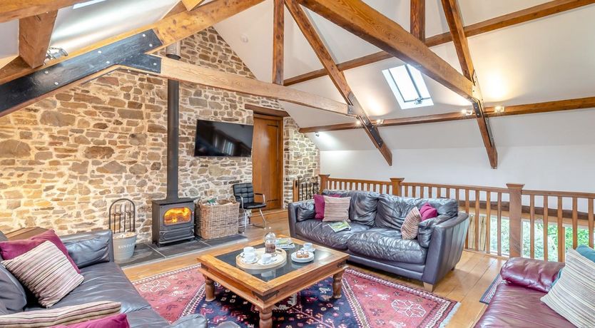 Photo of 5 Bed in Torrington