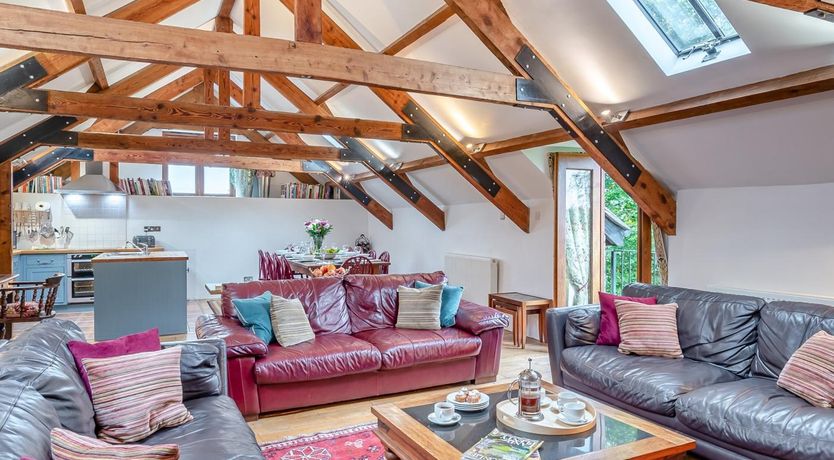 Photo of 5 Bed in Torrington