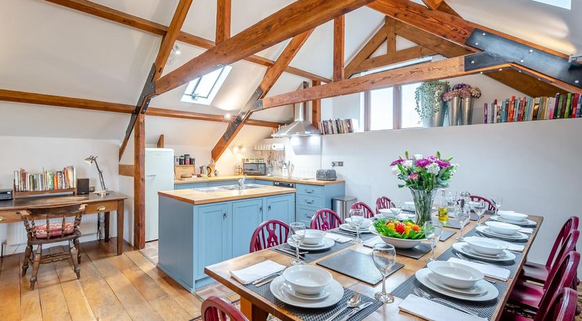 Photo of 5 Bed in Torrington