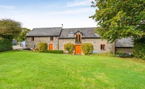 Photo of 5 Bed in Torrington