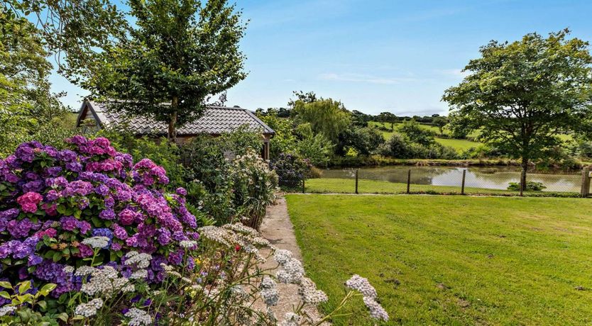 Photo of 4 Bed in Holsworthy