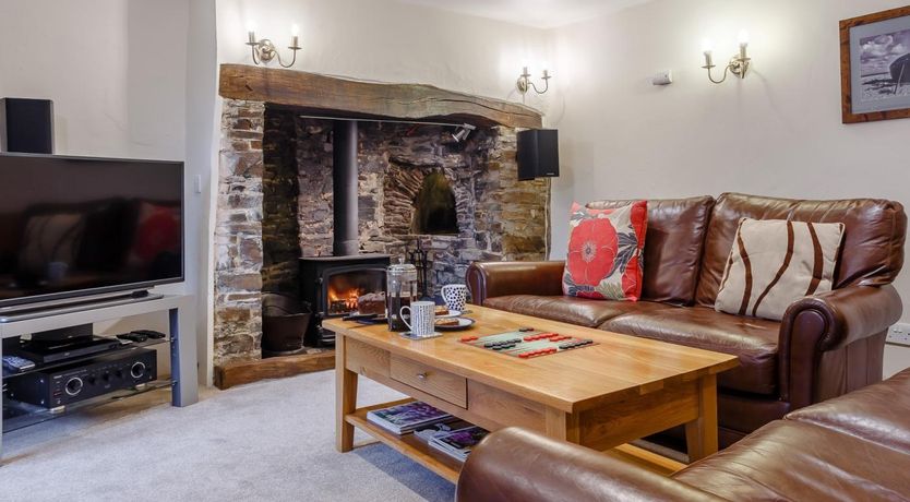 Photo of 4 Bed in Winkleigh