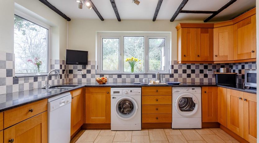 Photo of 4 Bed in Winkleigh