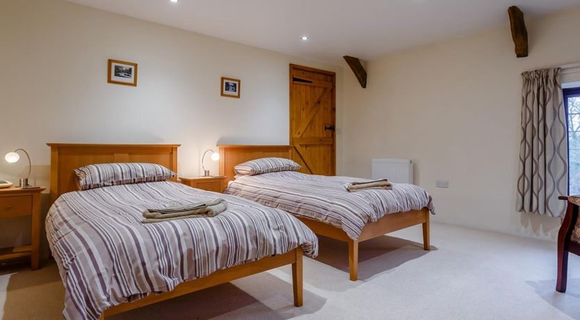 Photo of 4 Bed in Beaford