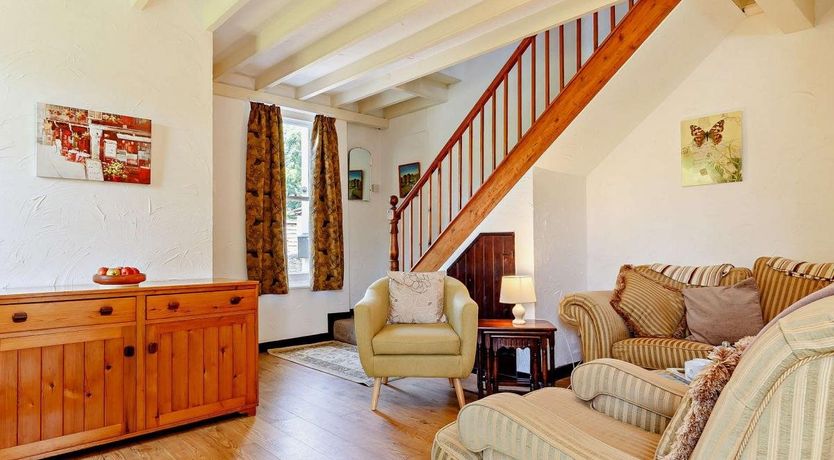 Photo of 2 Bed in Coombe