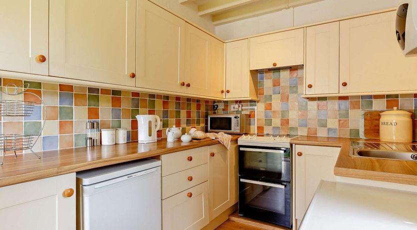 Photo of 2 Bed in Coombe