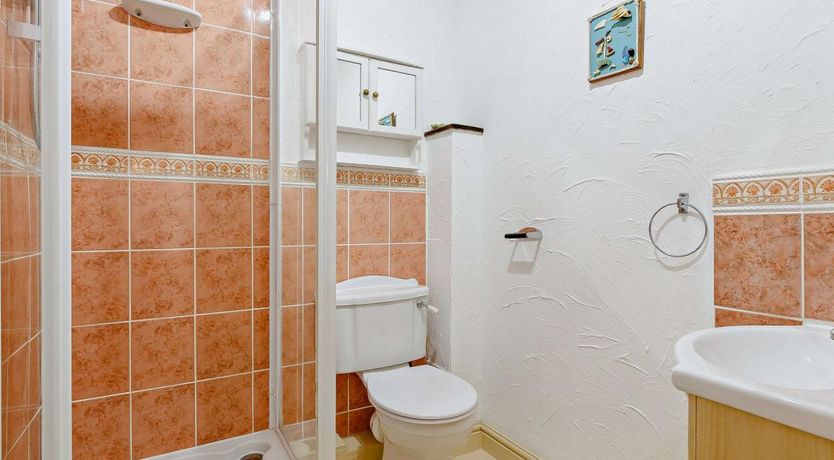 Photo of 2 Bed in Coombe