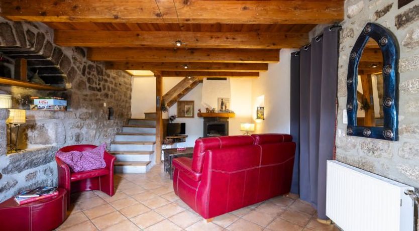 Photo of Le Rouge Borne