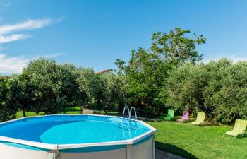 Linda Holiday Home