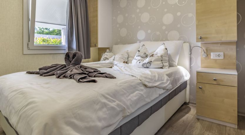 Photo of Mobile home Luxury Premium