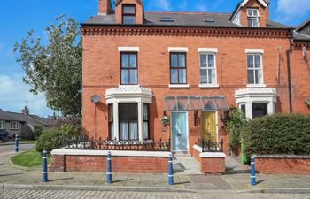 Monfa Holiday Cottage