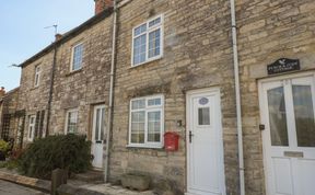 Photo of Higgledy Piggledy Cottage