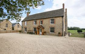 Photo of shifford-manor-farm