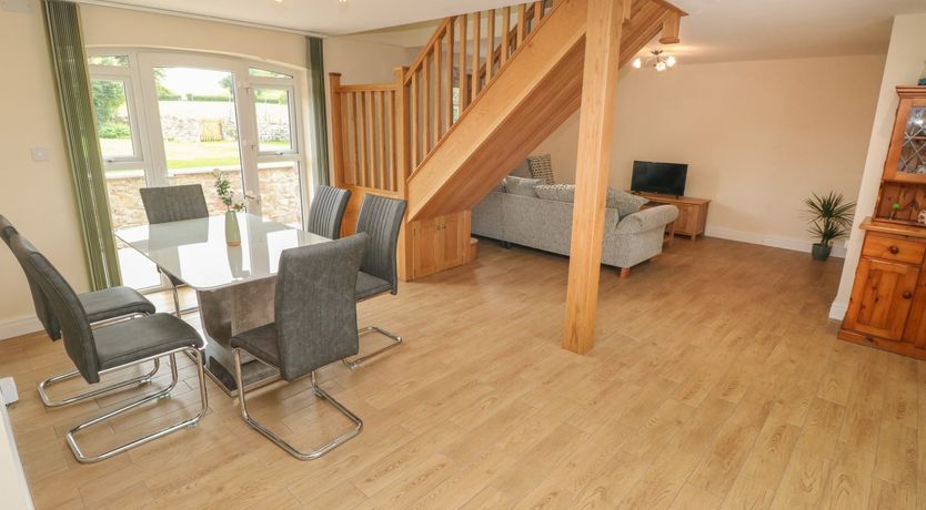 Photo of Woodpecker Barn