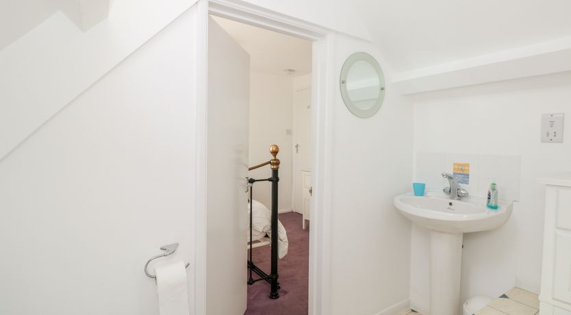 Photo of 21 Above Town