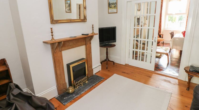 Photo of Hawthorn House