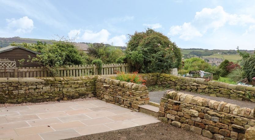 Photo of Hill Top Cottage