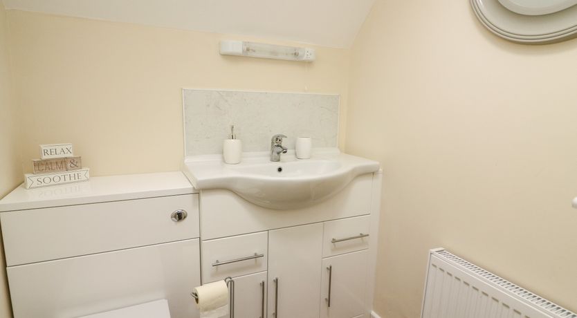 Photo of Lower Pentre