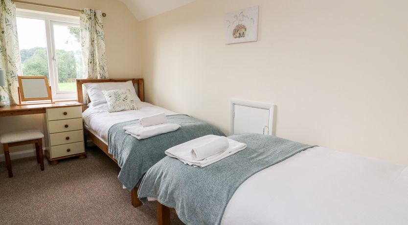 Photo of Lower Pentre