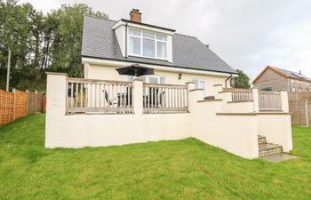Lower Pentre Holiday Cottage