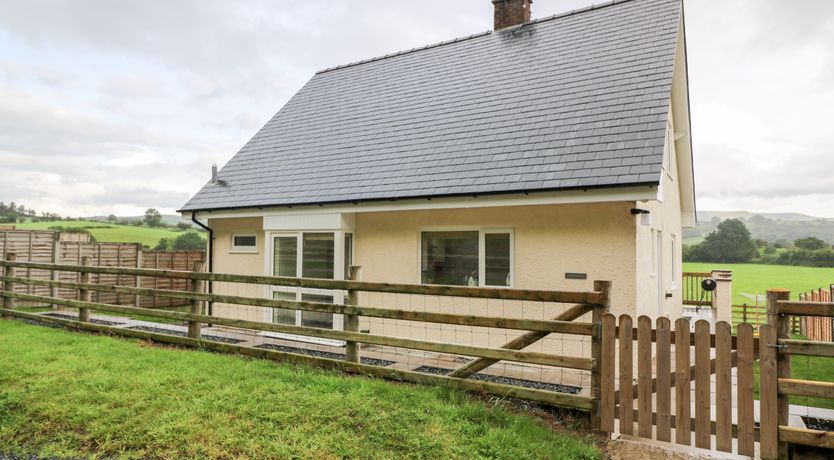 Photo of Lower Pentre