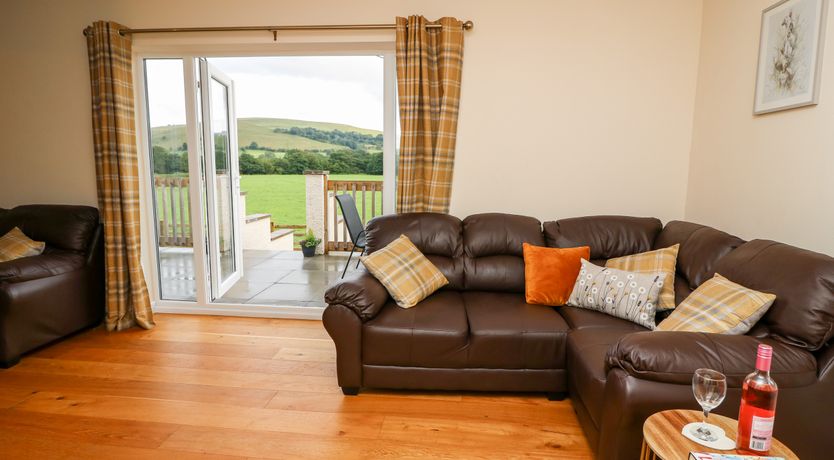 Photo of Lower Pentre