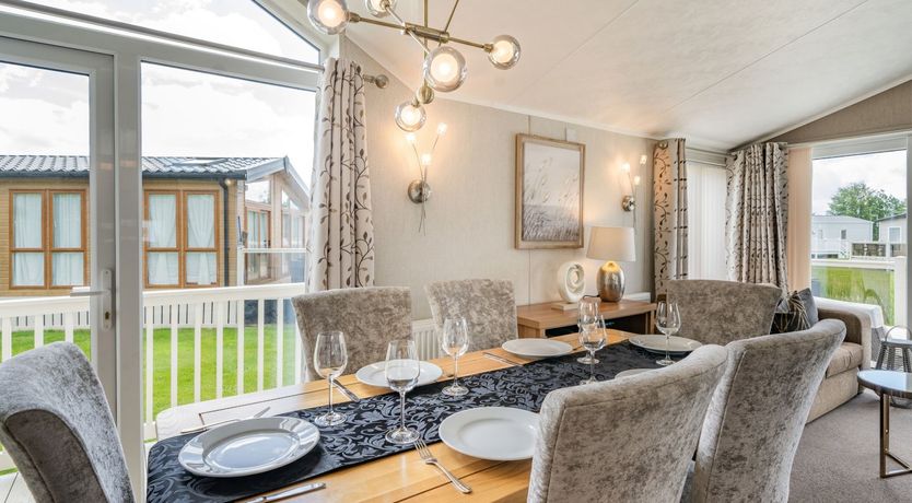 Photo of Links Lodge