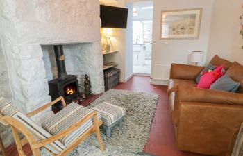 Llawenfan Holiday Cottage