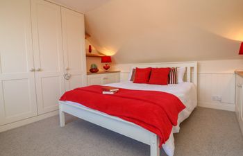 3 Lowerbourne Terrace Holiday Cottage