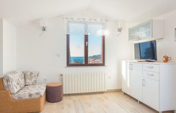 Bellevue Holiday Home