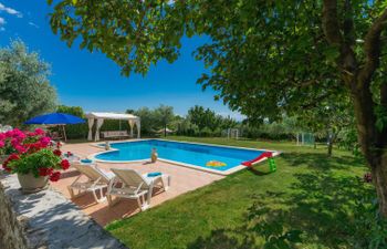 Ivan & Tina (ROJ455) Holiday Home