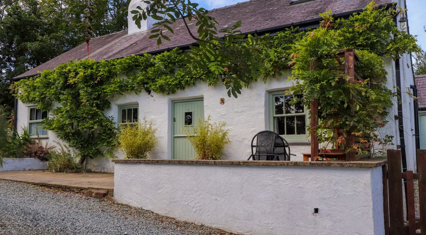 Photo of Bwthyn Gwyn Ty'n Y Pant