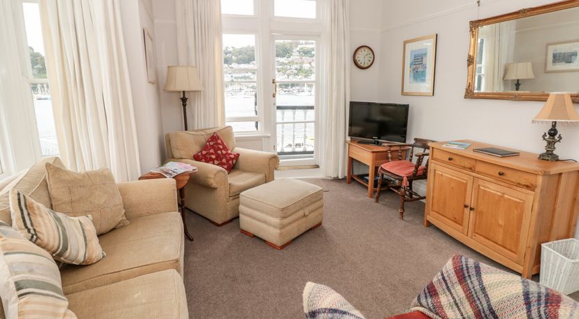 Photo of 2 York House