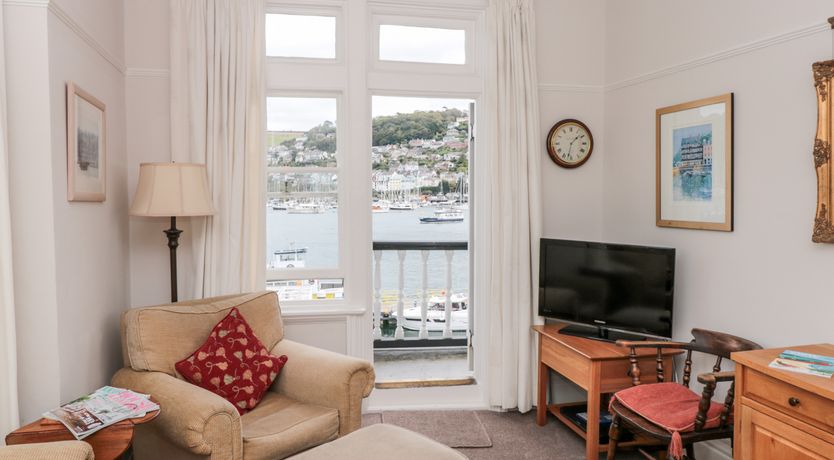 Photo of 2 York House