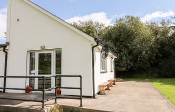 SeaChange Annexe Holiday Cottage