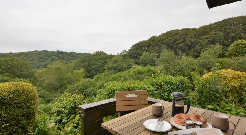 Photo of 1 Bed in Par-