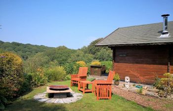 Log Cabin in South Cornwall Holiday Cottage