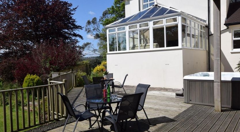 Photo of 7 Bed in Bideford